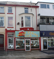 Cafe with large four bedroom living accommodation above